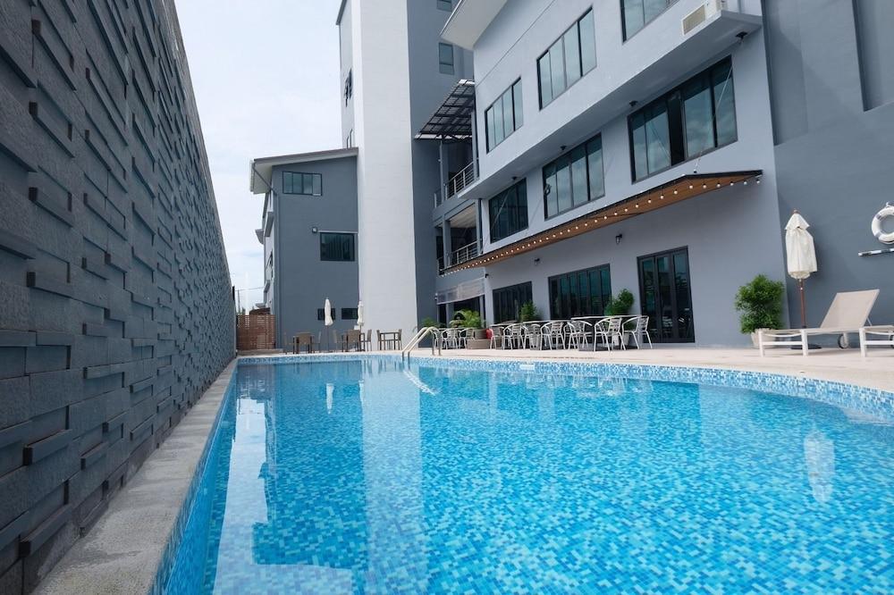 The Galla Hotel Ranong Esterno foto